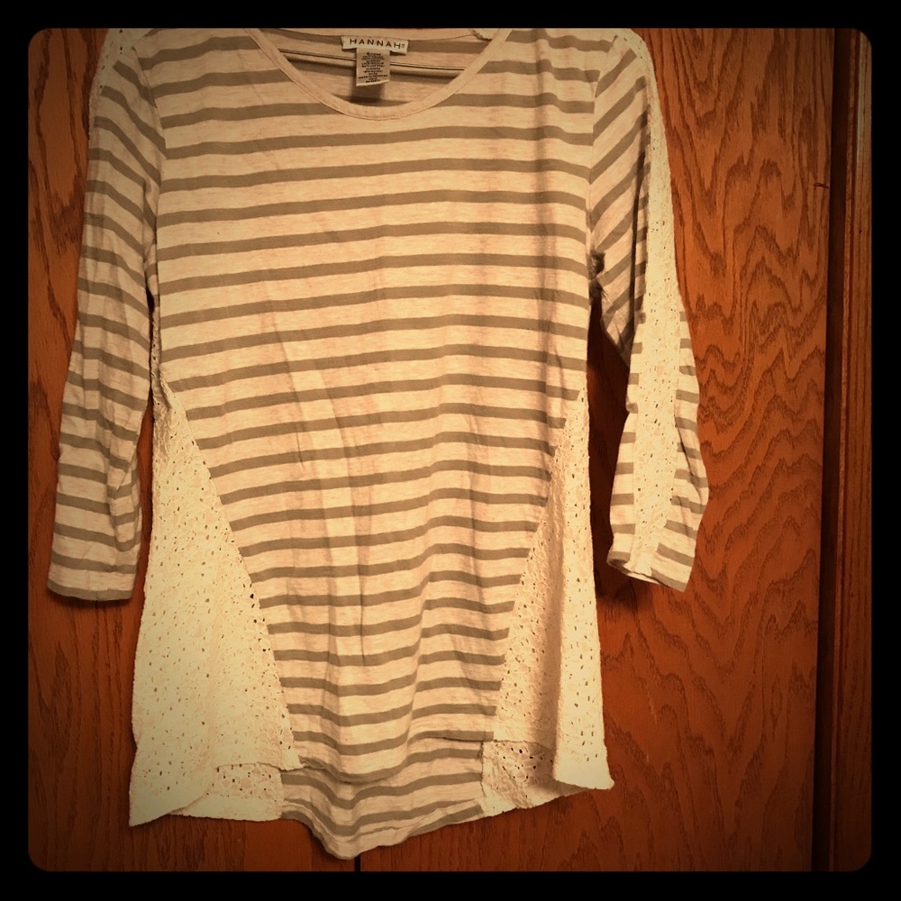 Stripped shirt with 3/4 length sleeves